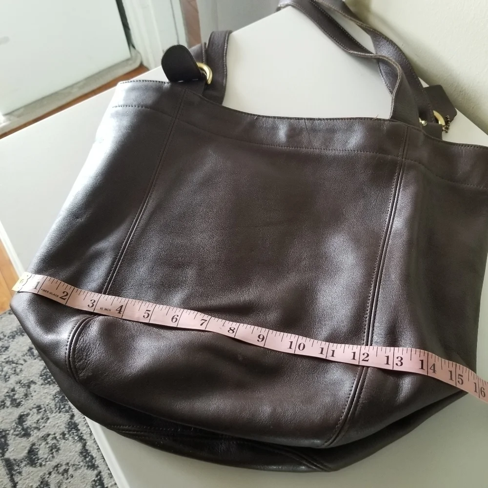 Coach | Vintage Brown Soho Duffle Tote 4082